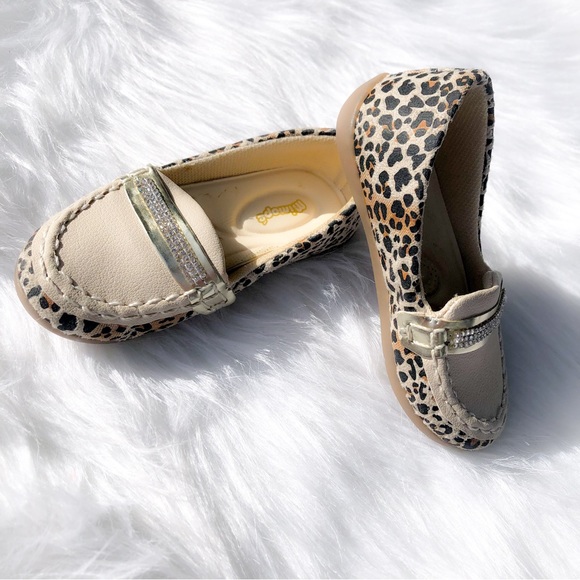 Bundle Toddler Short Sleeve Sweater Dress + Leopard Shoes - Picture 2 of 3